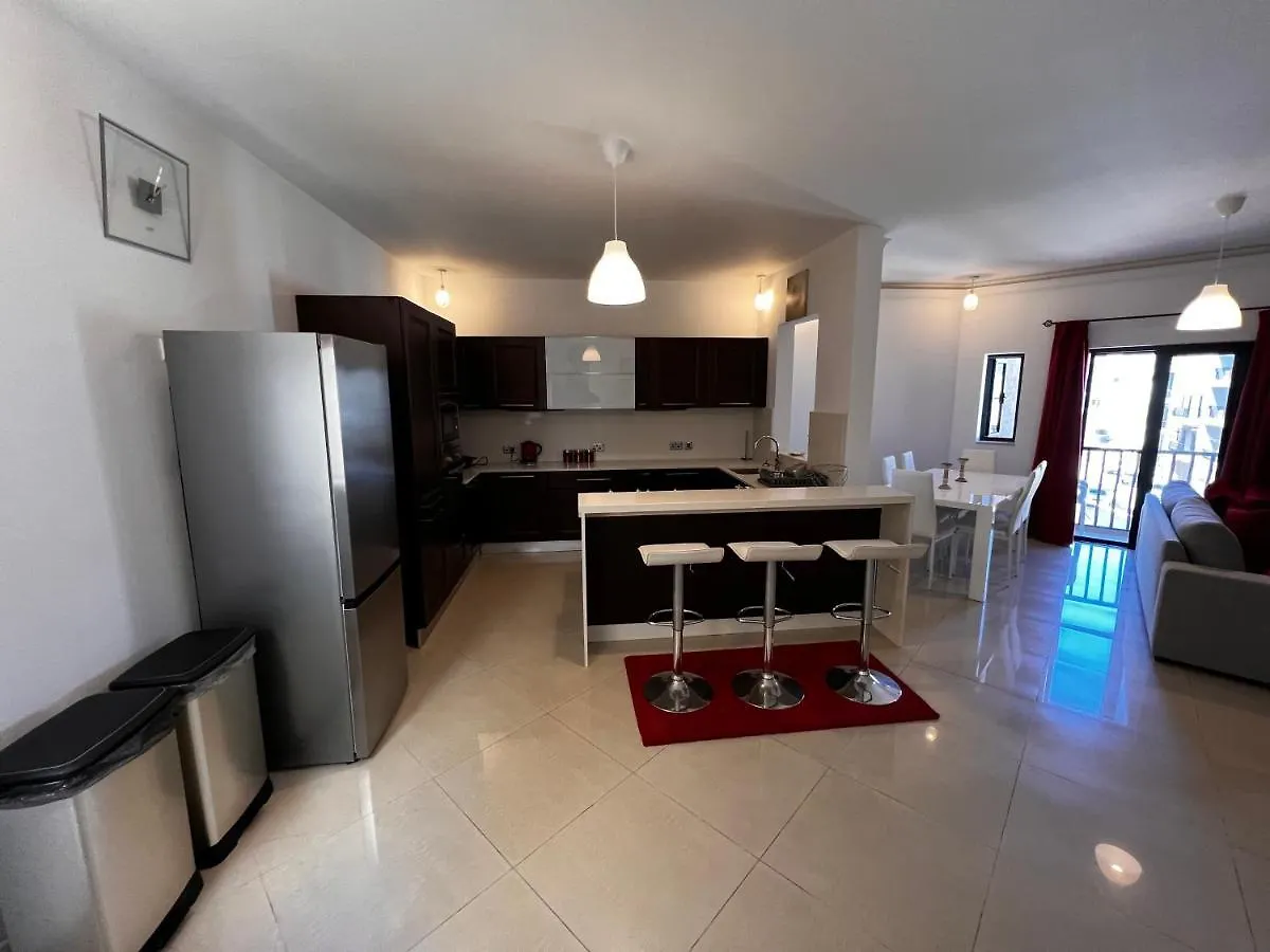 Superb 3 Bedroom Maisonette In Naxxar Malta